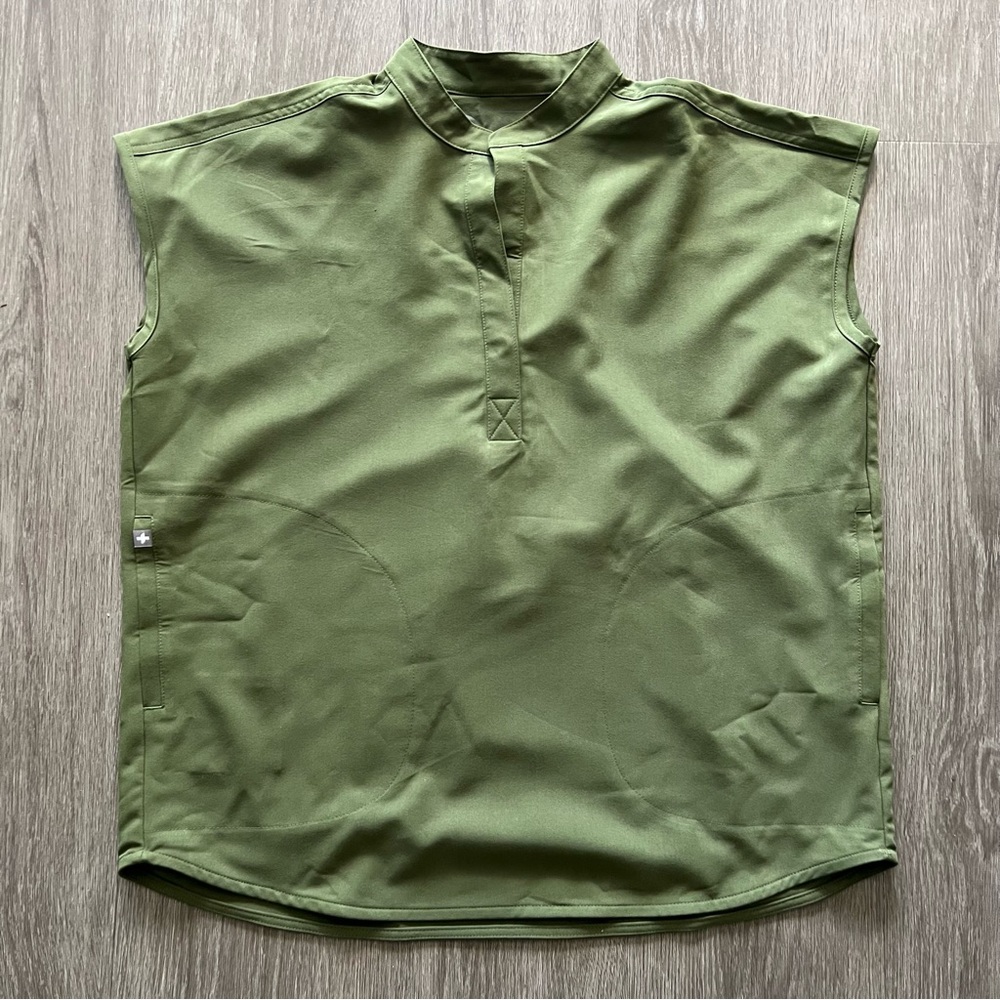 Figs Scrub Top